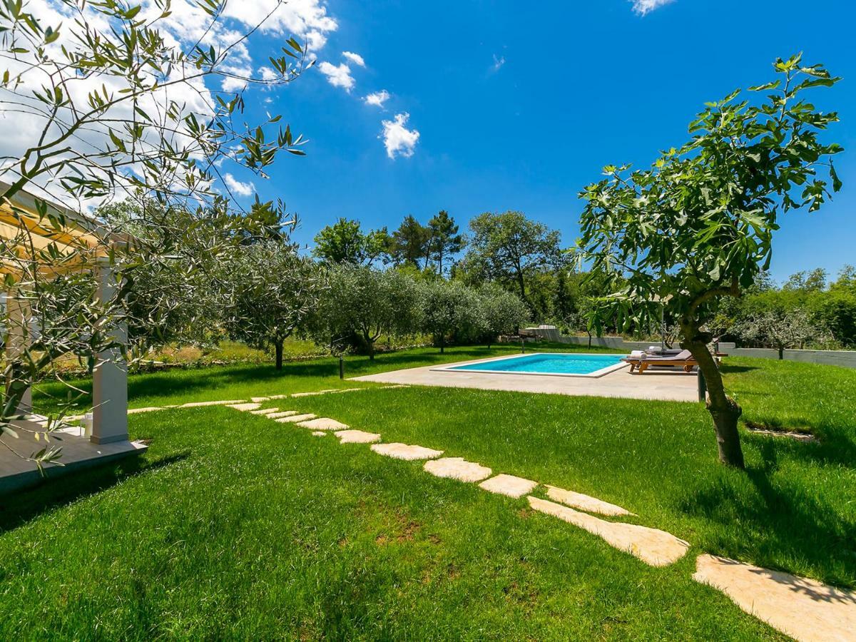 Pool Premium Apartment Vrsar Exterior foto